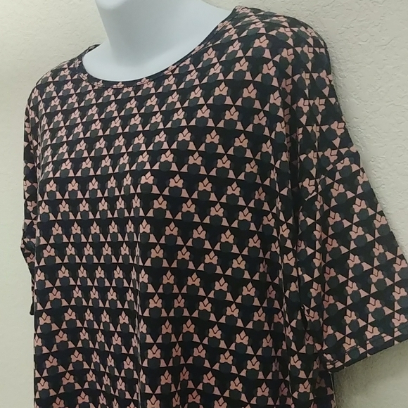 LulaRoe Minnie Mouse Disney Irma Tunic Top-0412 - Picture 3 of 9